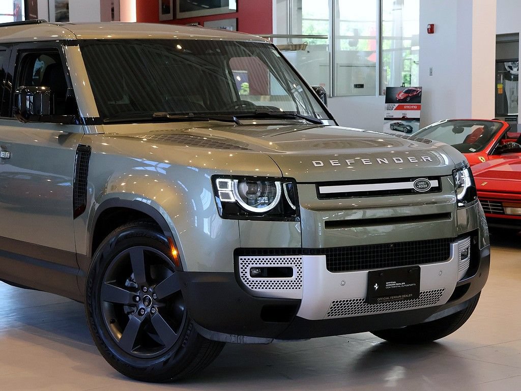 Used 2025 Land Rover Defender 110 S AWD/4WD image 17
