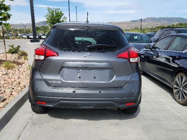 Used 2020 Nissan Kicks S FWD image 3
