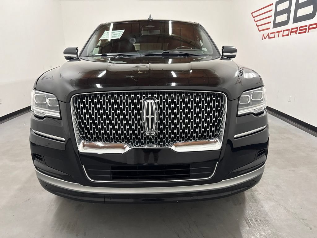 Used 2022 Lincoln Navigator L Reserve AWD/4WD image 9