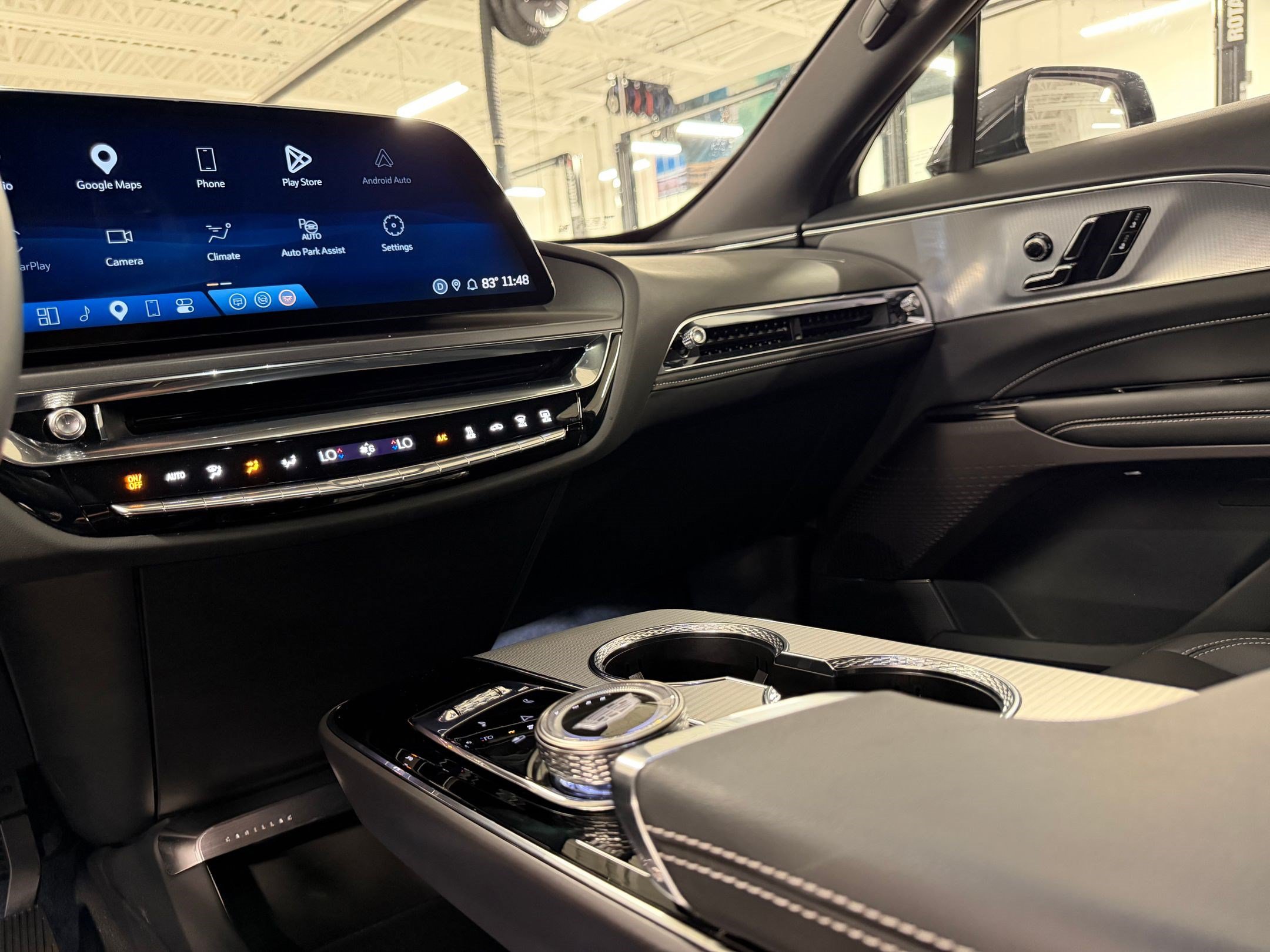 Certified 2024 Cadillac Lyriq Tech w/ Driver Assist Package AWD/4WD image 37