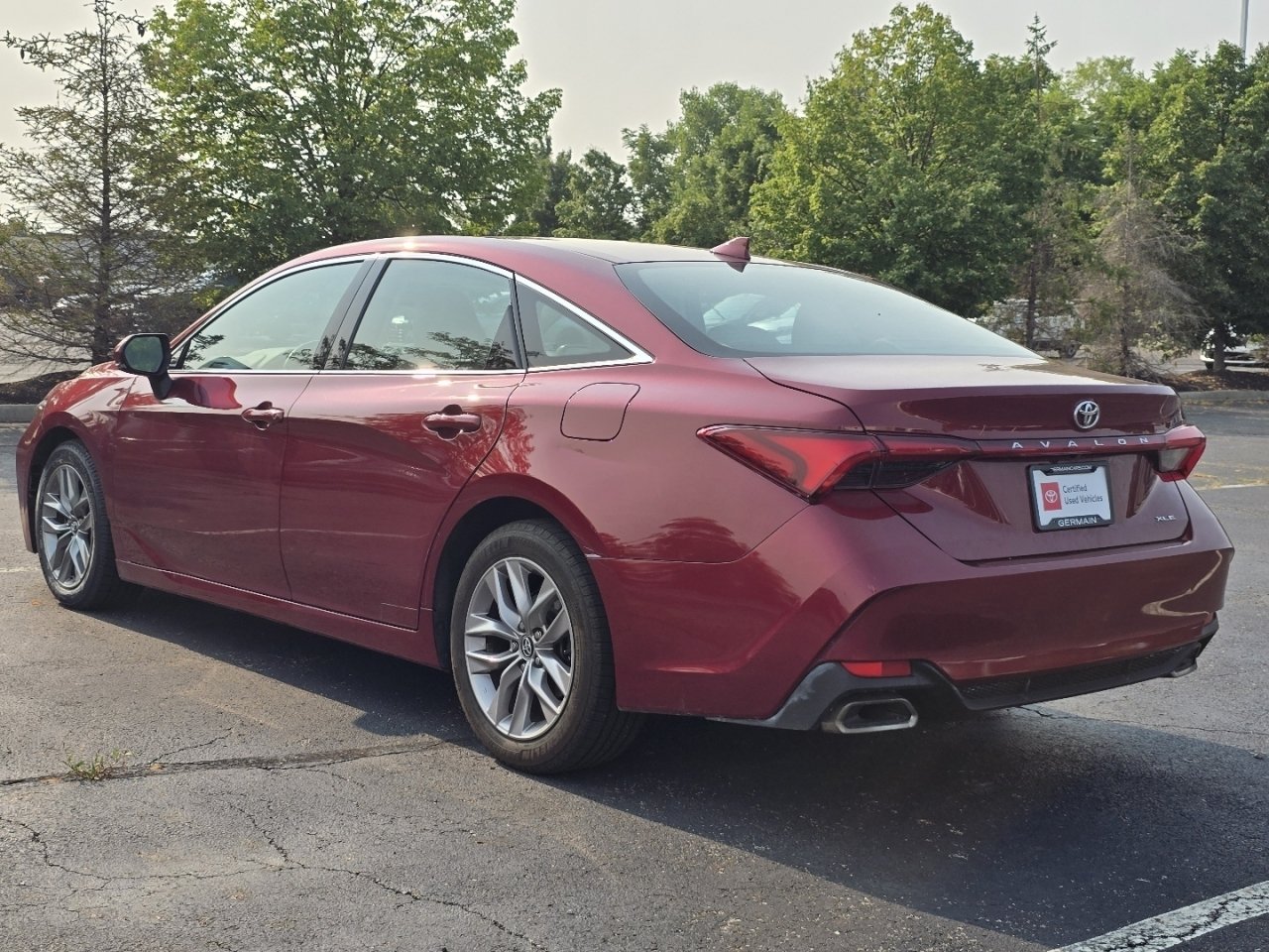 Certified 2019 Toyota Avalon XLE w/ Moonroof Package FWD image 5