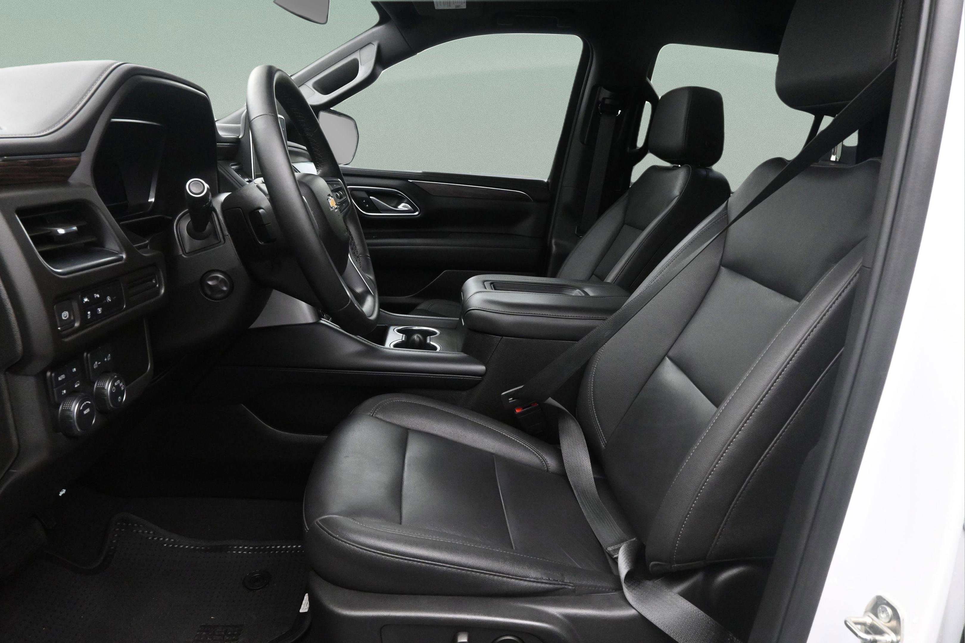 Used 2023 Chevrolet Tahoe LT w/ Luxury Package AWD/4WD image 18