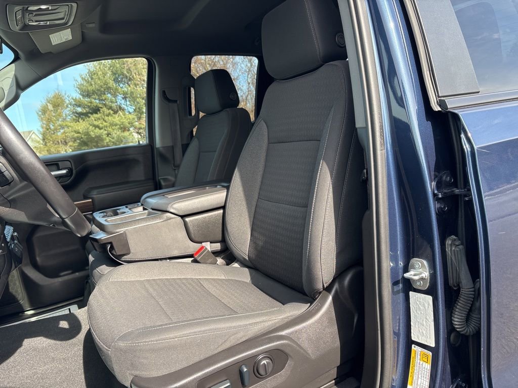 Used 2022 Chevrolet Silverado 1500 LT image 9