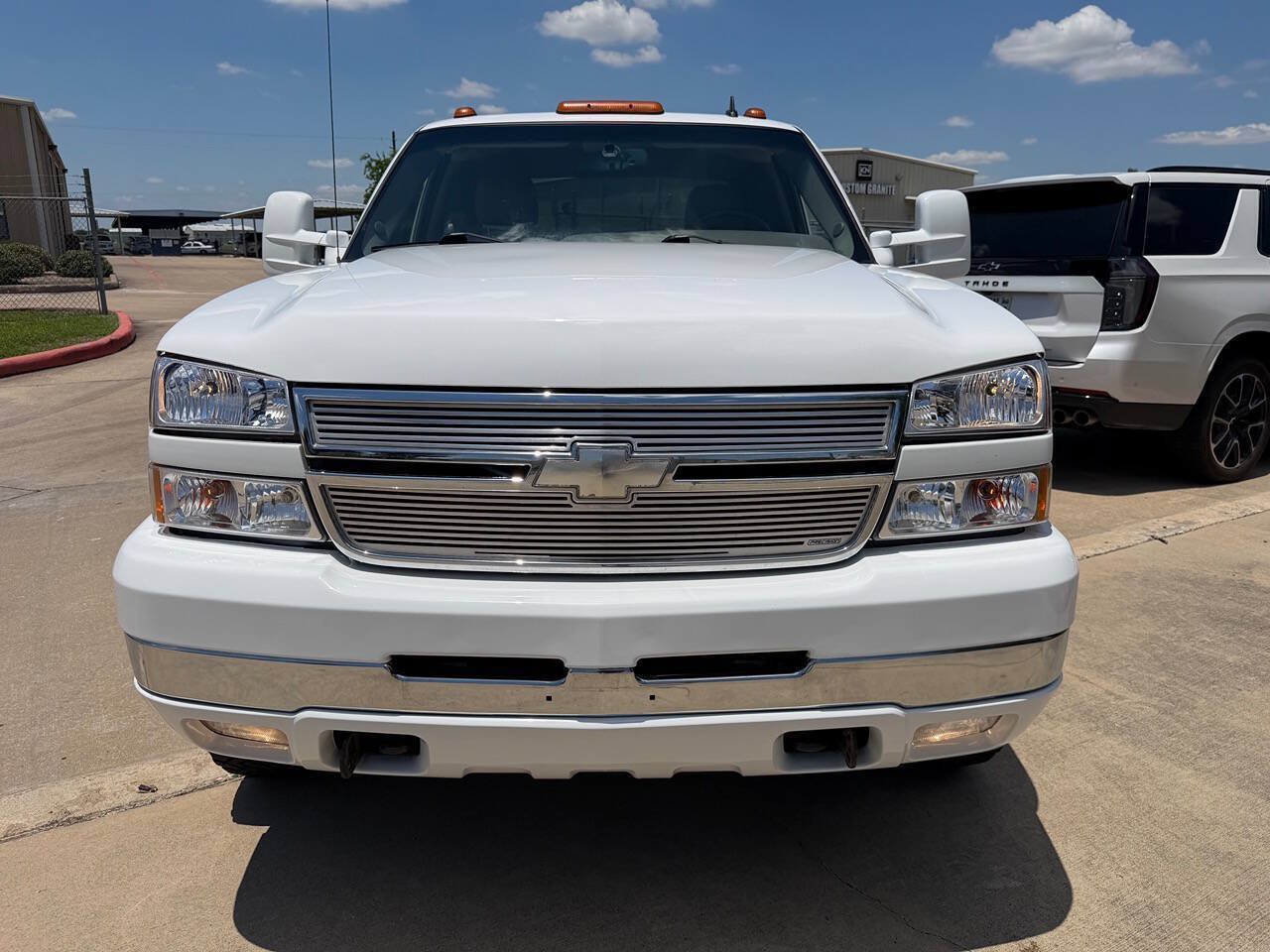 Used 2006 Chevrolet Silverado 2500 LT w/ Onstar Plus Package AWD/4WD image 20