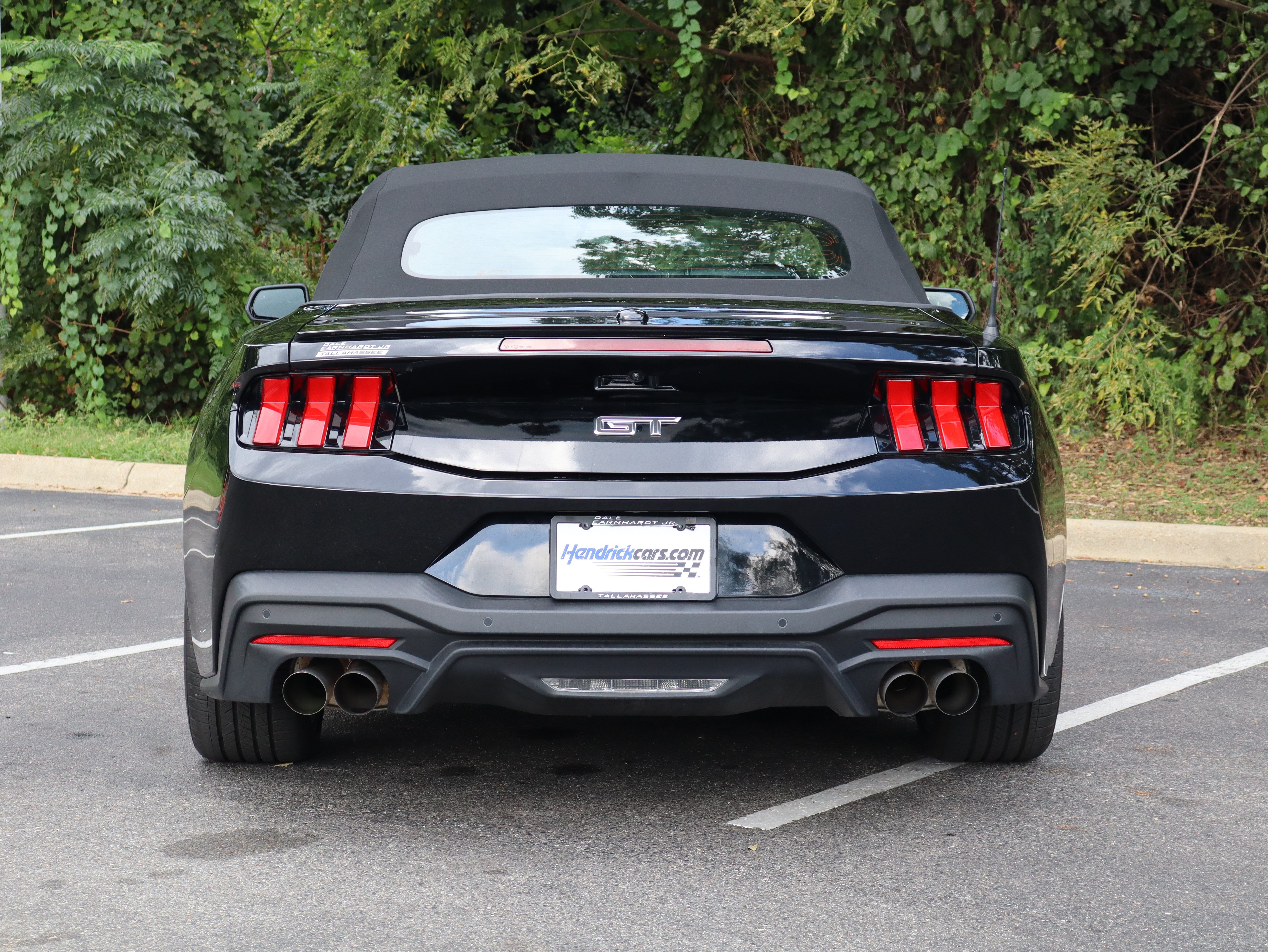 Used 2025 Ford Mustang GT Premium RWD image 9
