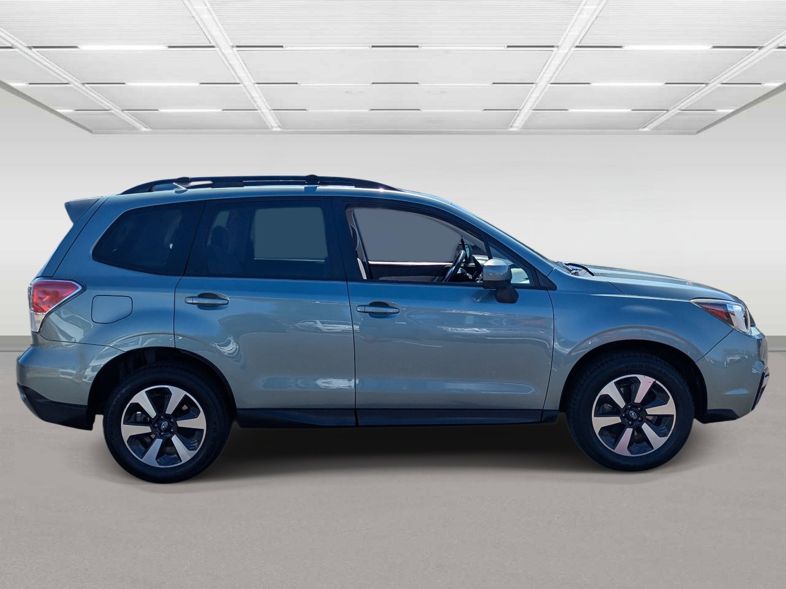 Used 2018 Subaru Forester 2.5i Premium AWD/4WD image 6