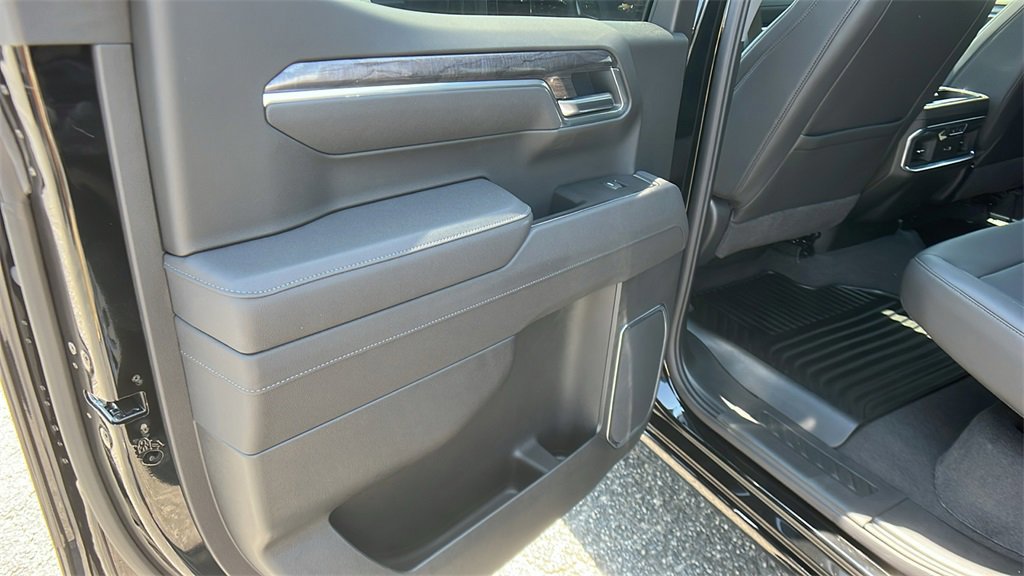 New 2026 Chevrolet Silverado 1500 LTZ w/ LTZ Premium Package image 17
