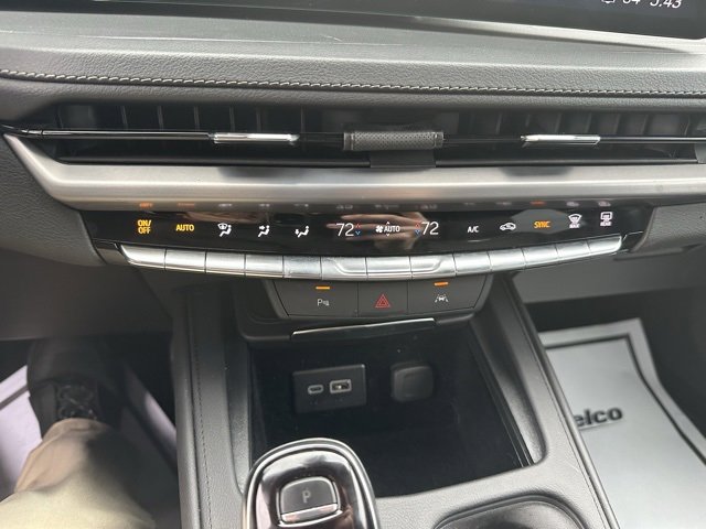 Used 2024 Cadillac XT4 Premium Luxury image 25