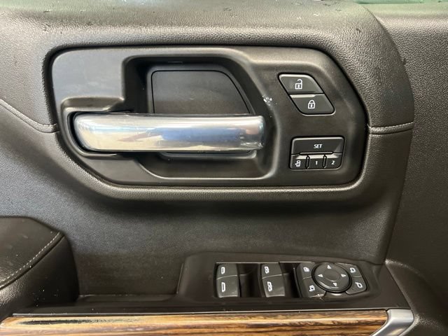 Used 2019 Chevrolet Silverado 1500 High Country w/ Z71 Off-Road Package AWD/4WD image 27
