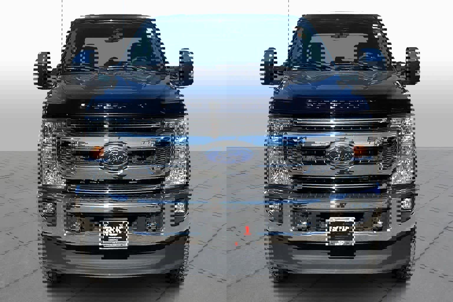 Used 2022 Ford F250 XLT w/ XLT Premium Package image 3