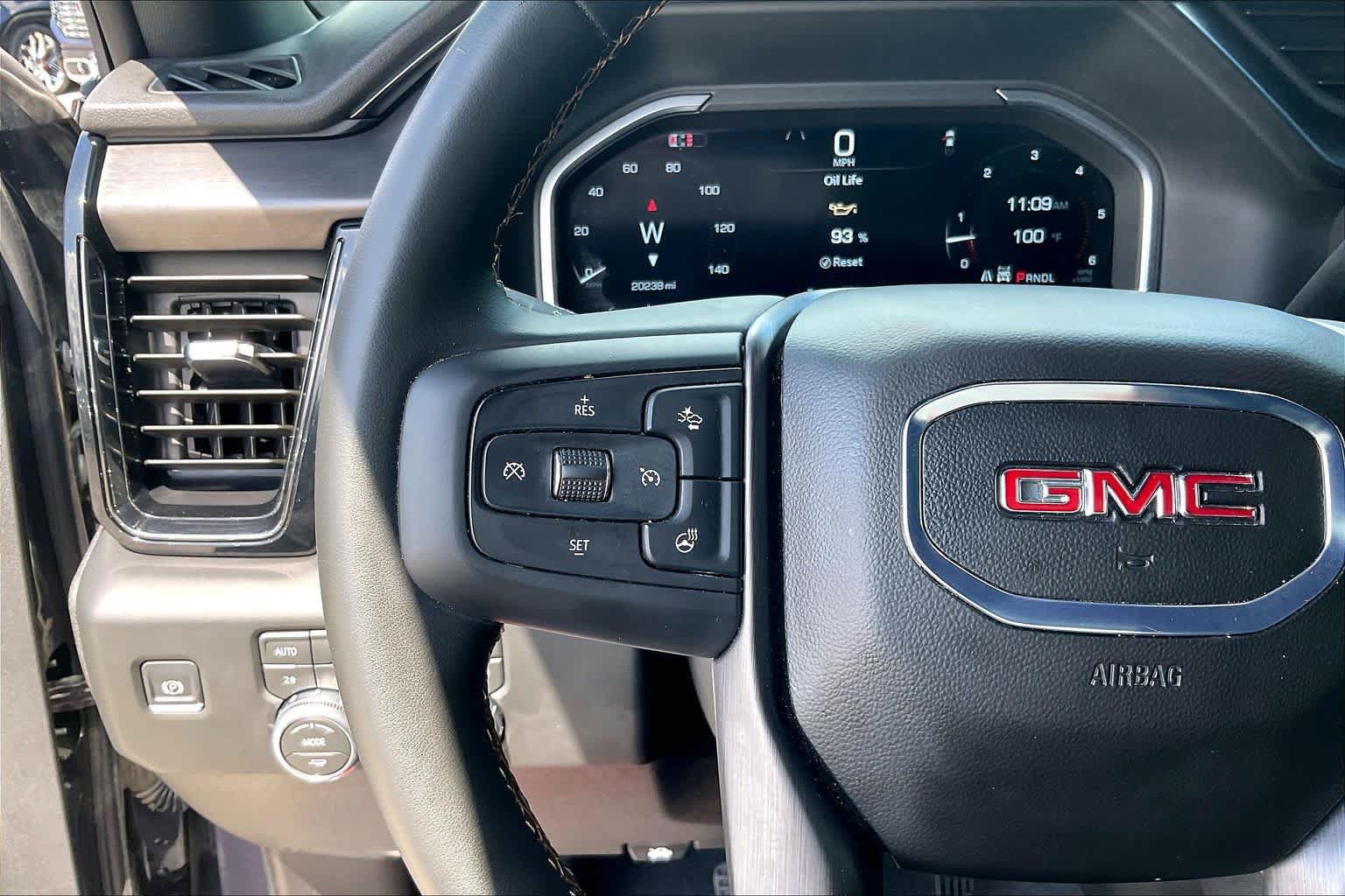Certified 2026 GMC Sierra 2500 AT4 AWD/4WD image 23