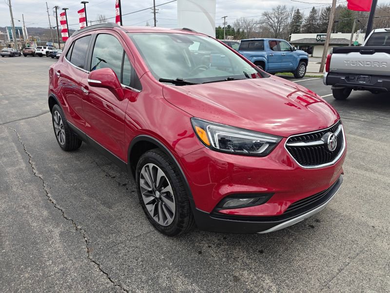 Used 2018 Buick Encore Premium image 3