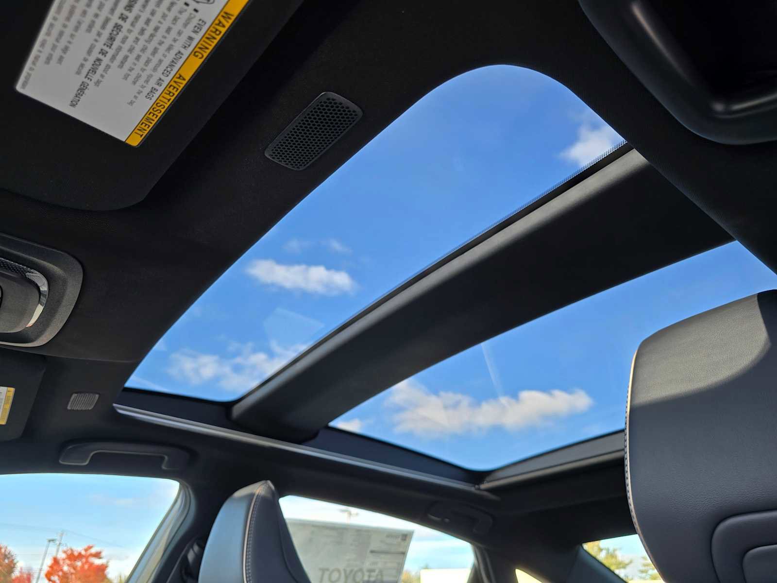 New 2026 Toyota Crown Platinum image 25