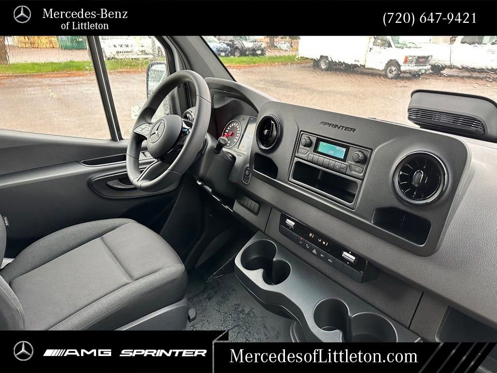 New 2025 Mercedes-Benz Sprinter 2500 image 2