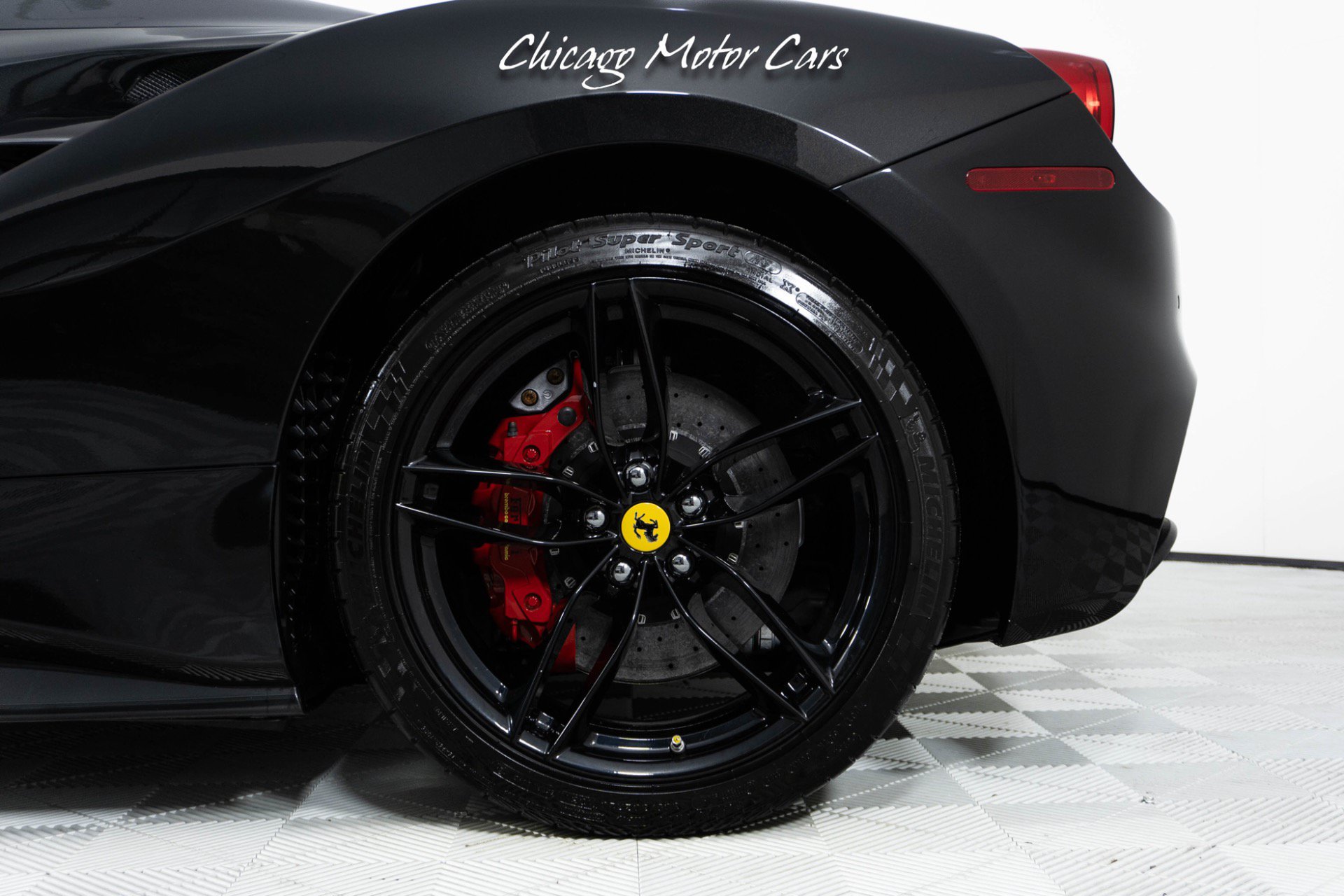 Used 2018 Ferrari 488 Spider RWD image 16