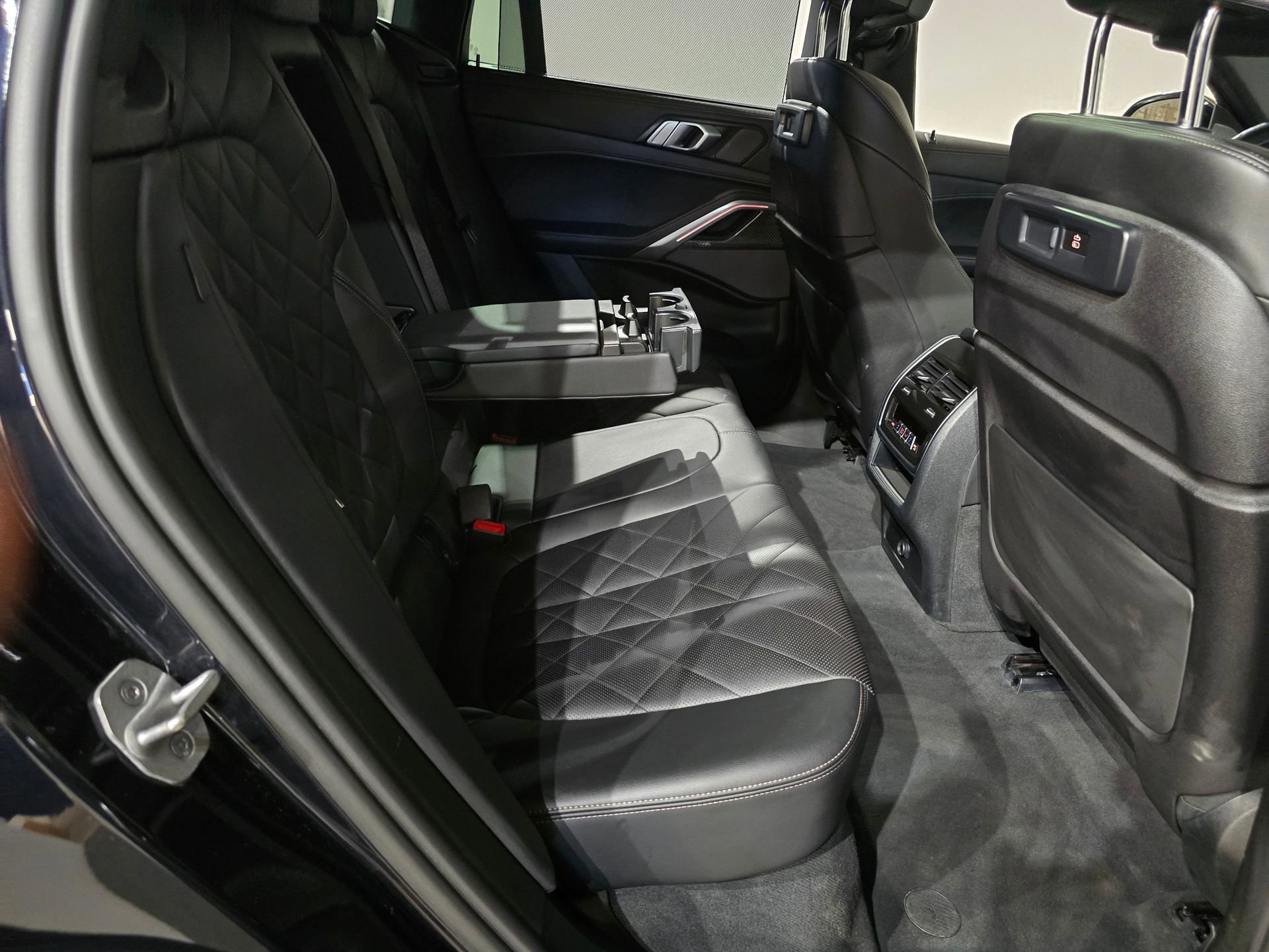 Used 2023 BMW X6 M50i w/ Parking Assistance Package image 58