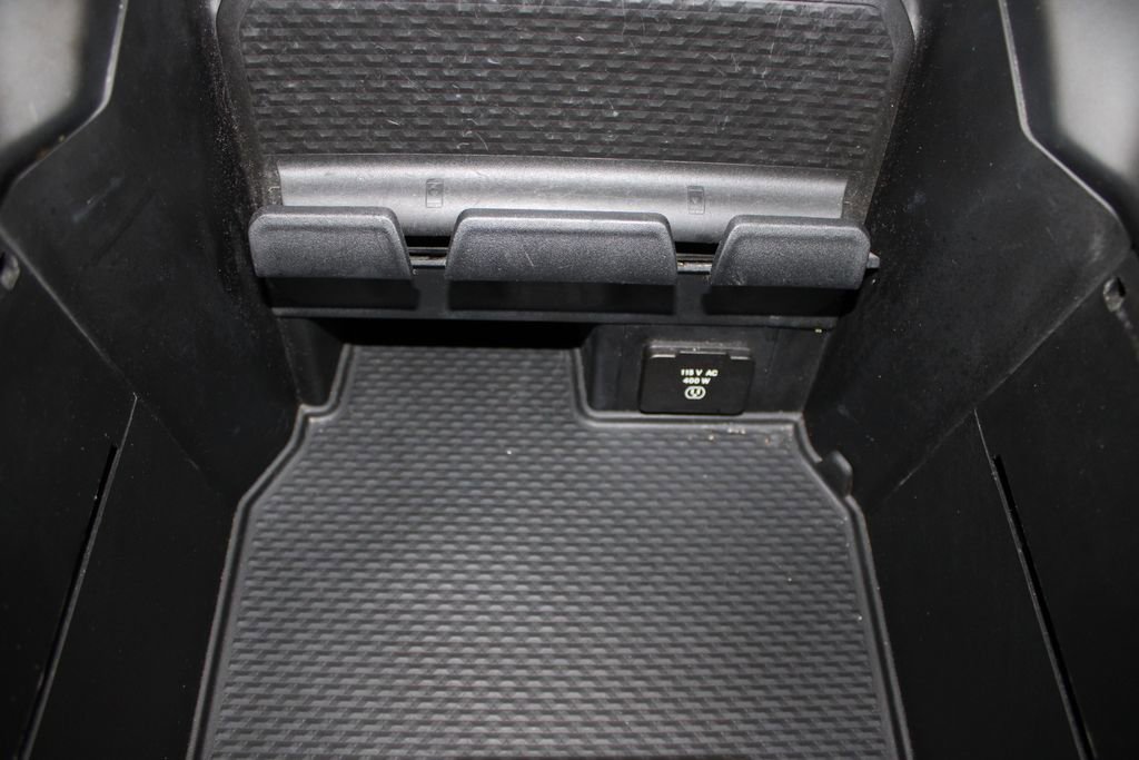 Used 2023 RAM 1500 Limited w/ Body Color Bumper Group image 51