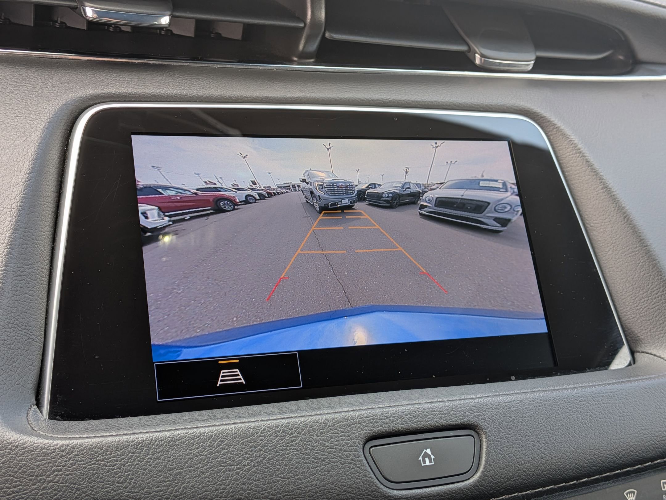 Certified 2023 Cadillac XT4 Luxury w/ Cold Weather Package AWD/4WD image 15