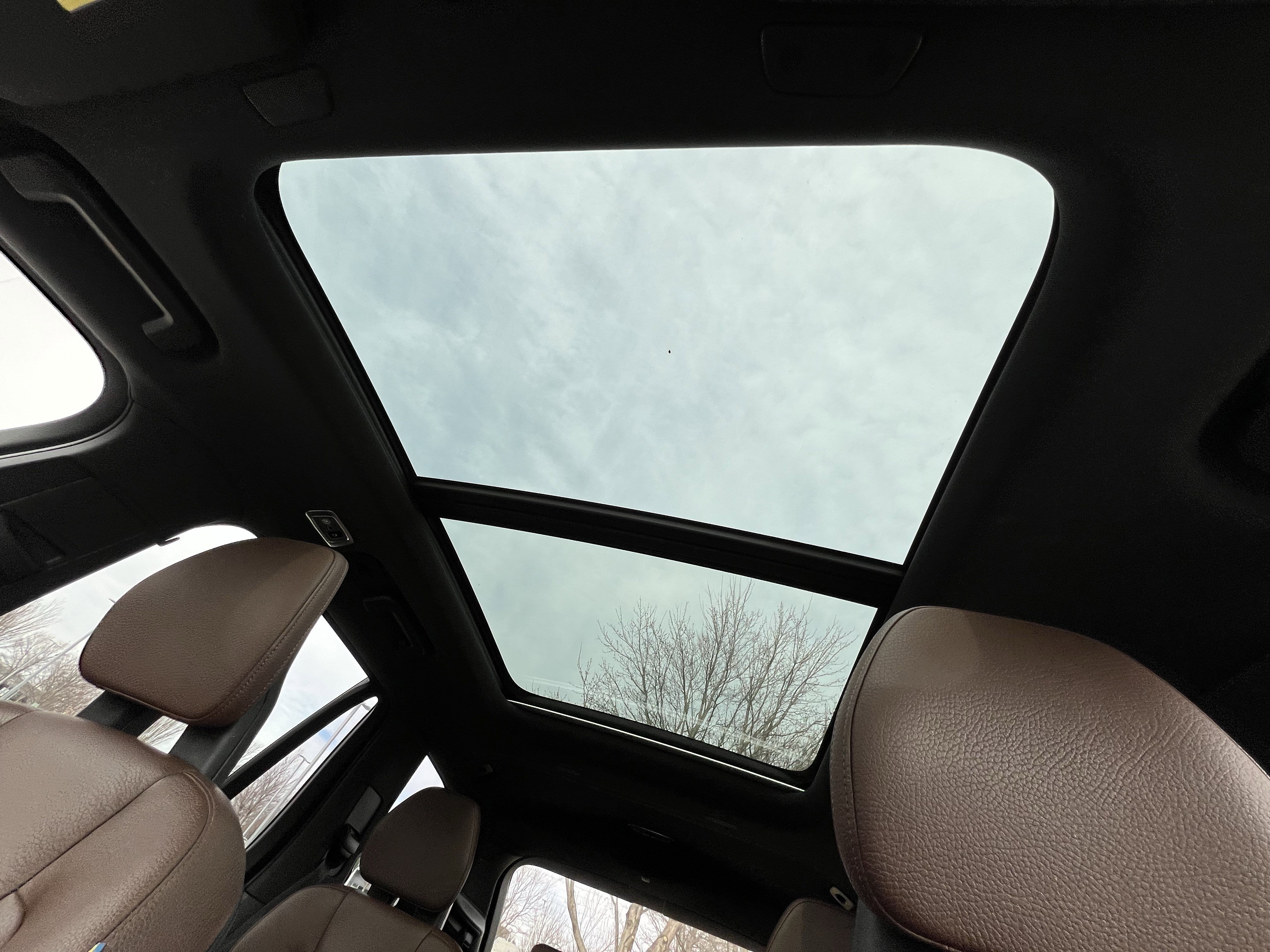 Used 2021 Volvo XC90 T6 Momentum w/ Advanced Package image 29