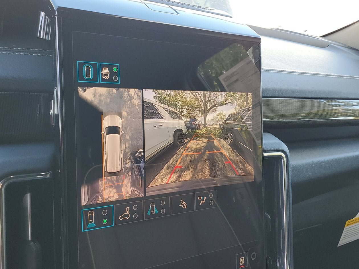 New 2026 GMC Yukon XL Elevation AWD/4WD image 22