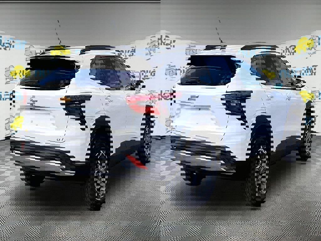 Used 2025 Chevrolet Trax LT w/ LT Convenience Package FWD image 6