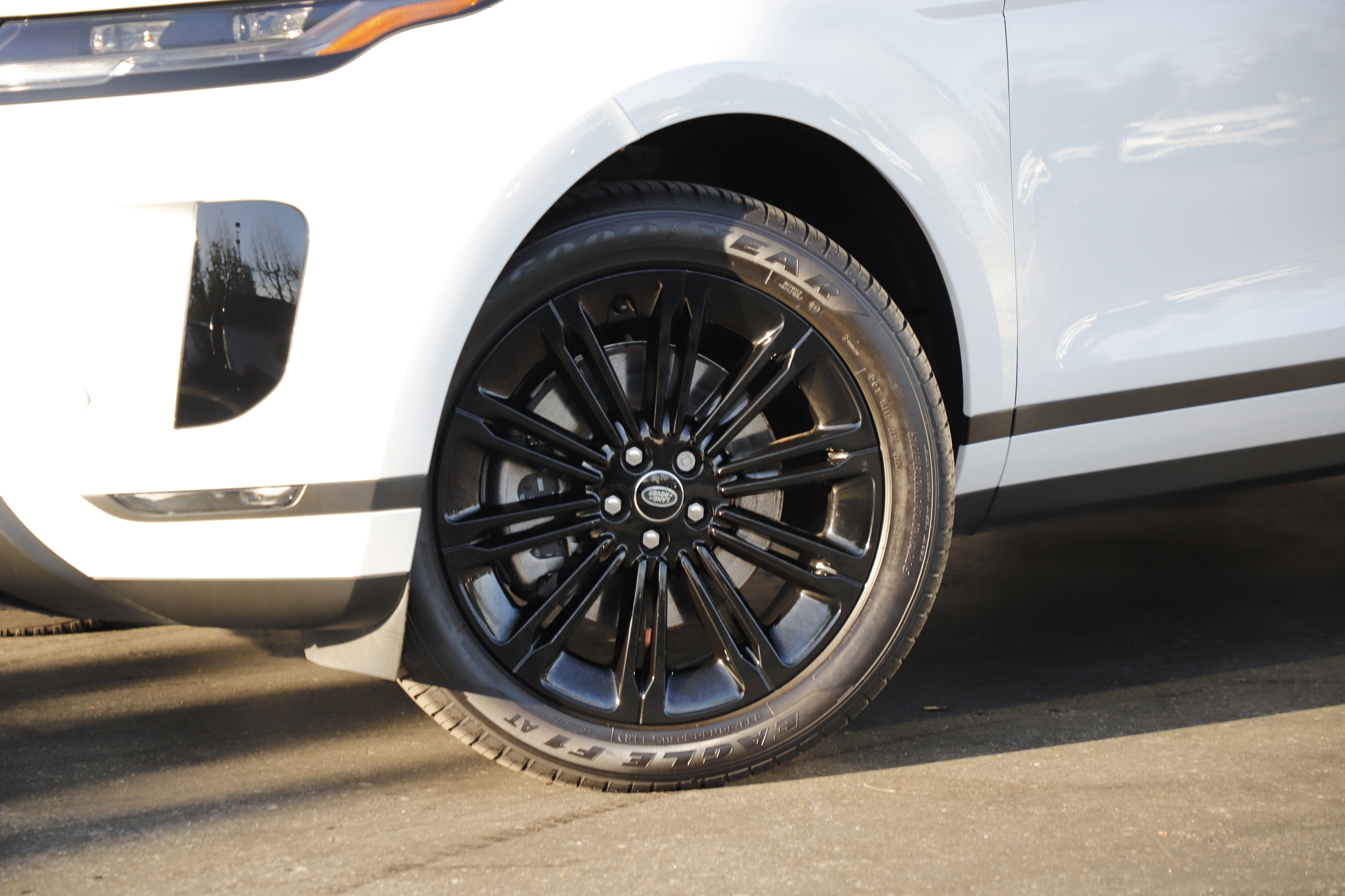 Certified 2025 Land Rover Range Rover Evoque S image 2