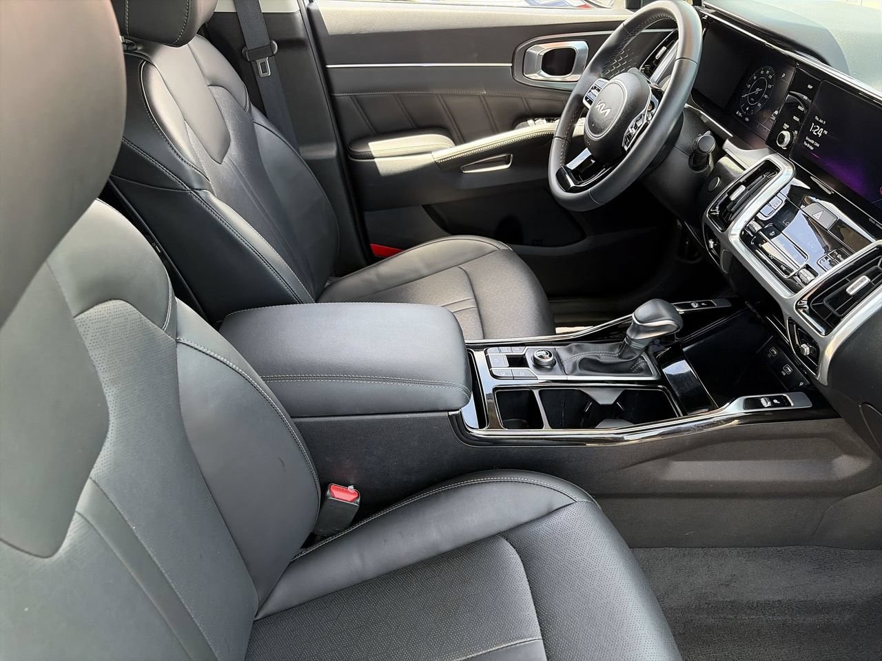 Used 2023 Kia Sorento SX FWD image 11