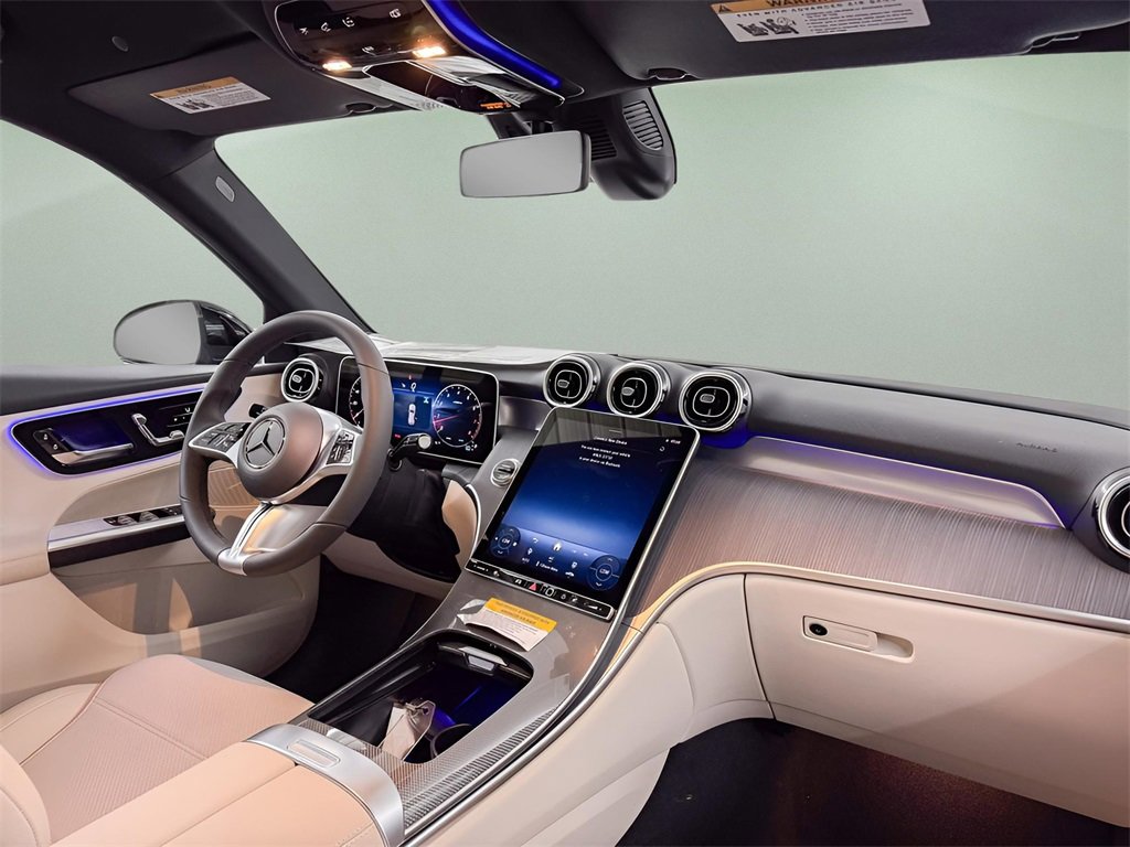 Used 2025 Mercedes-Benz GLC 300 image 35