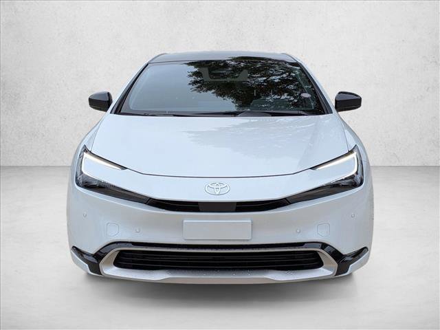 Used 2025 Toyota Prius Plug-In Hybrid video 2