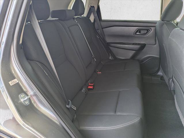 Used 2024 Nissan Rogue S image 19