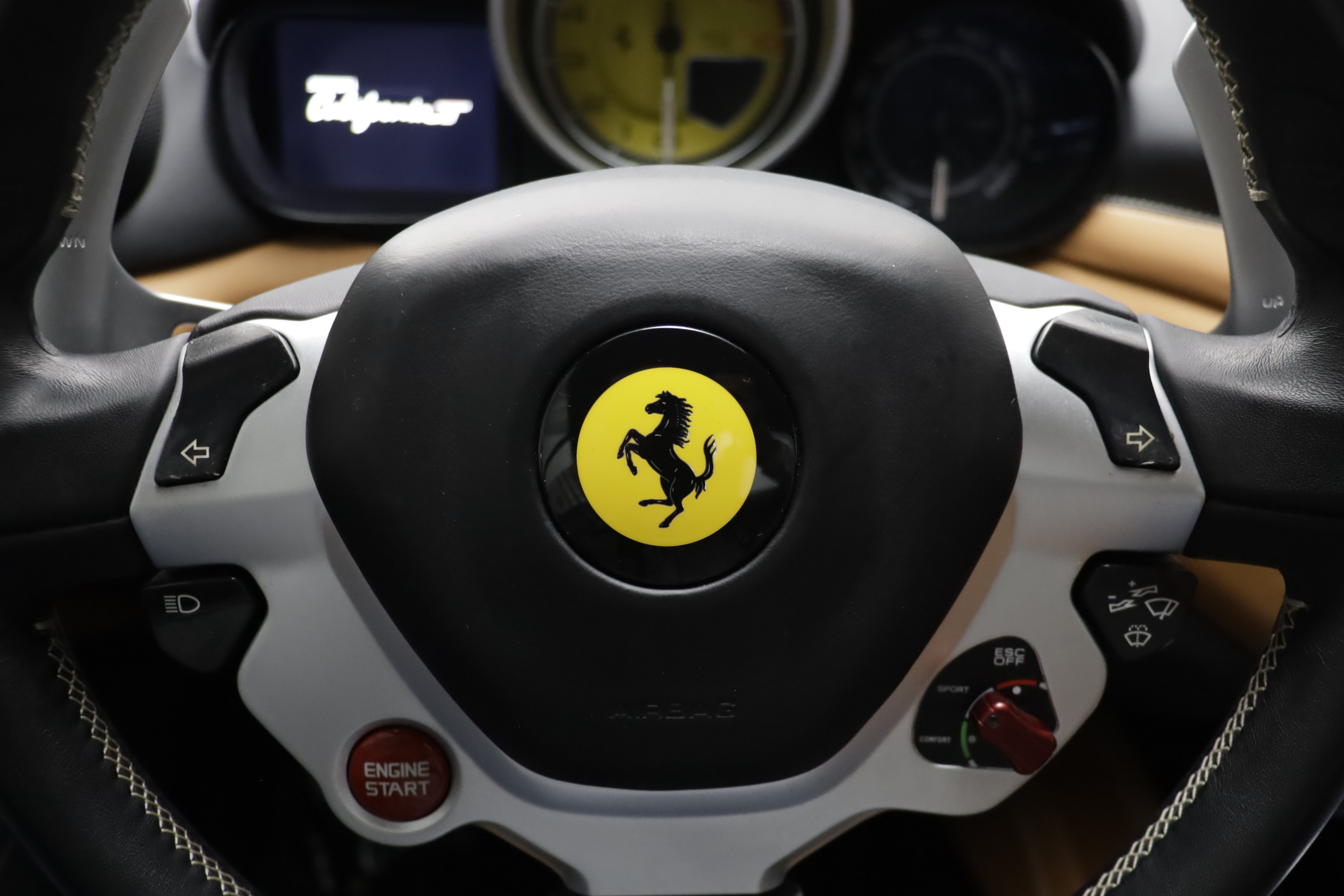Used 2017 Ferrari California T RWD image 14