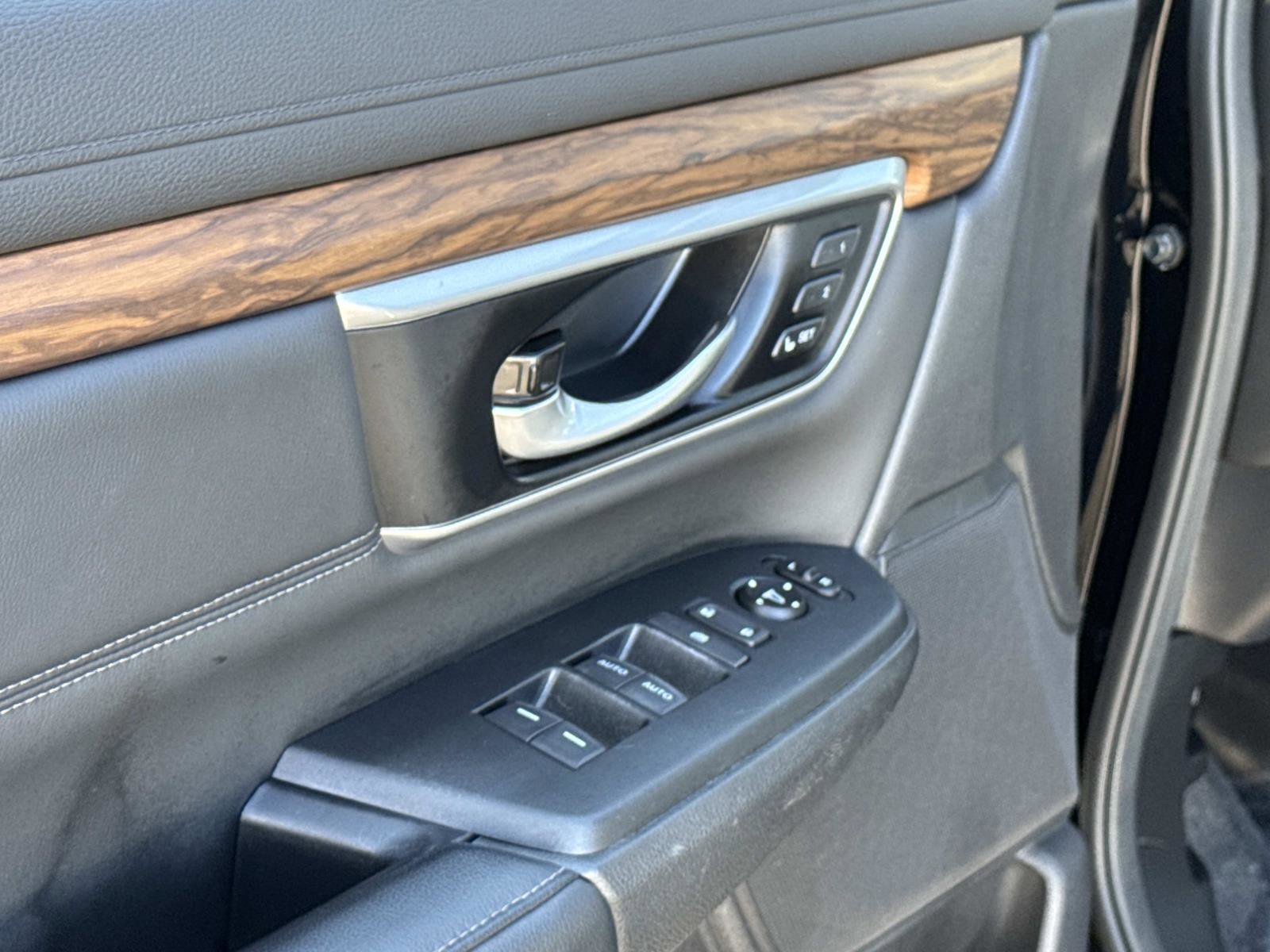 Used 2021 Honda CR-V Touring image 20