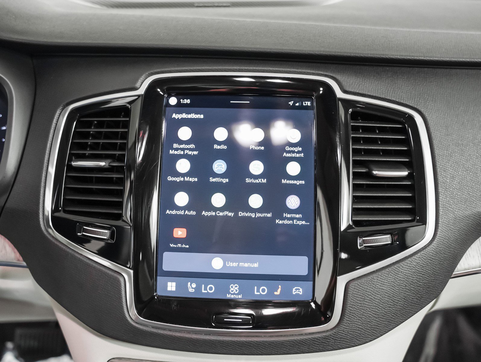 Used 2023 Volvo XC90 T8 Plus image 21