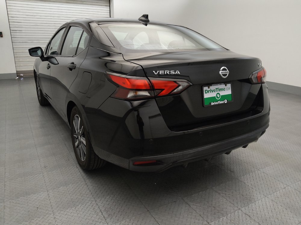 Used 2021 Nissan Versa SV FWD image 5