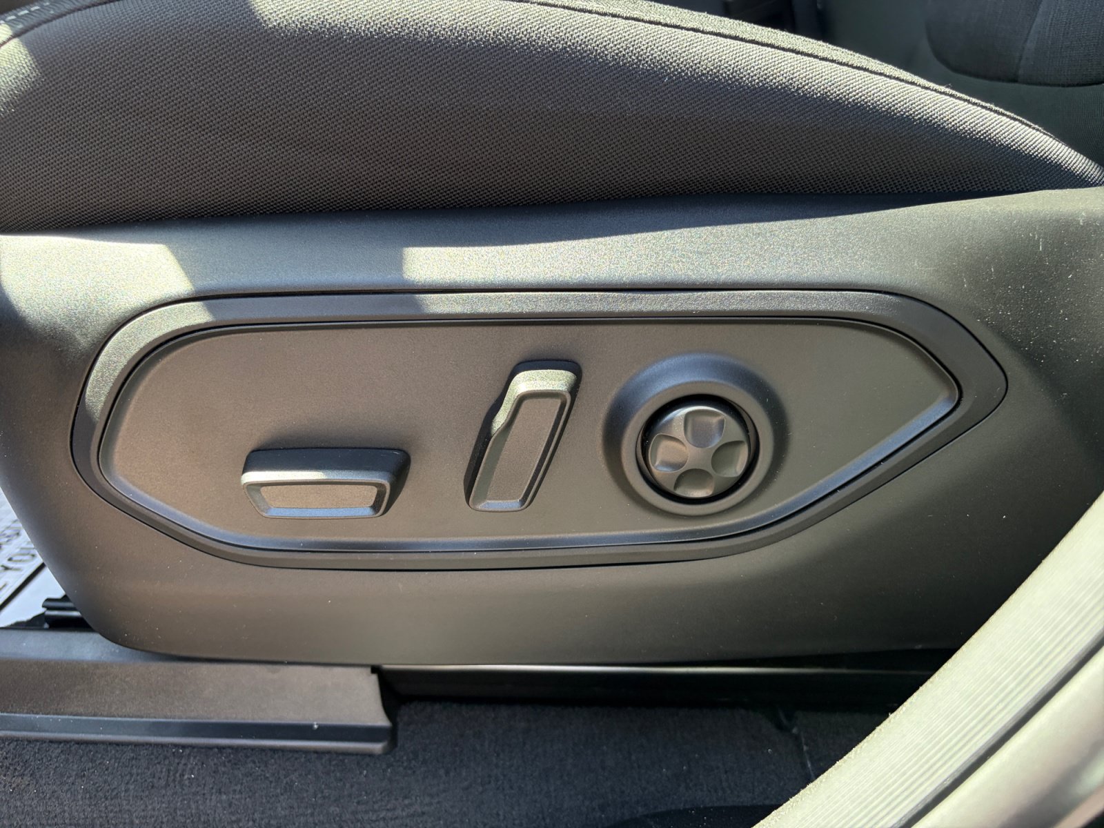 New 2026 Jeep Grand Cherokee Laredo X AWD/4WD image 19