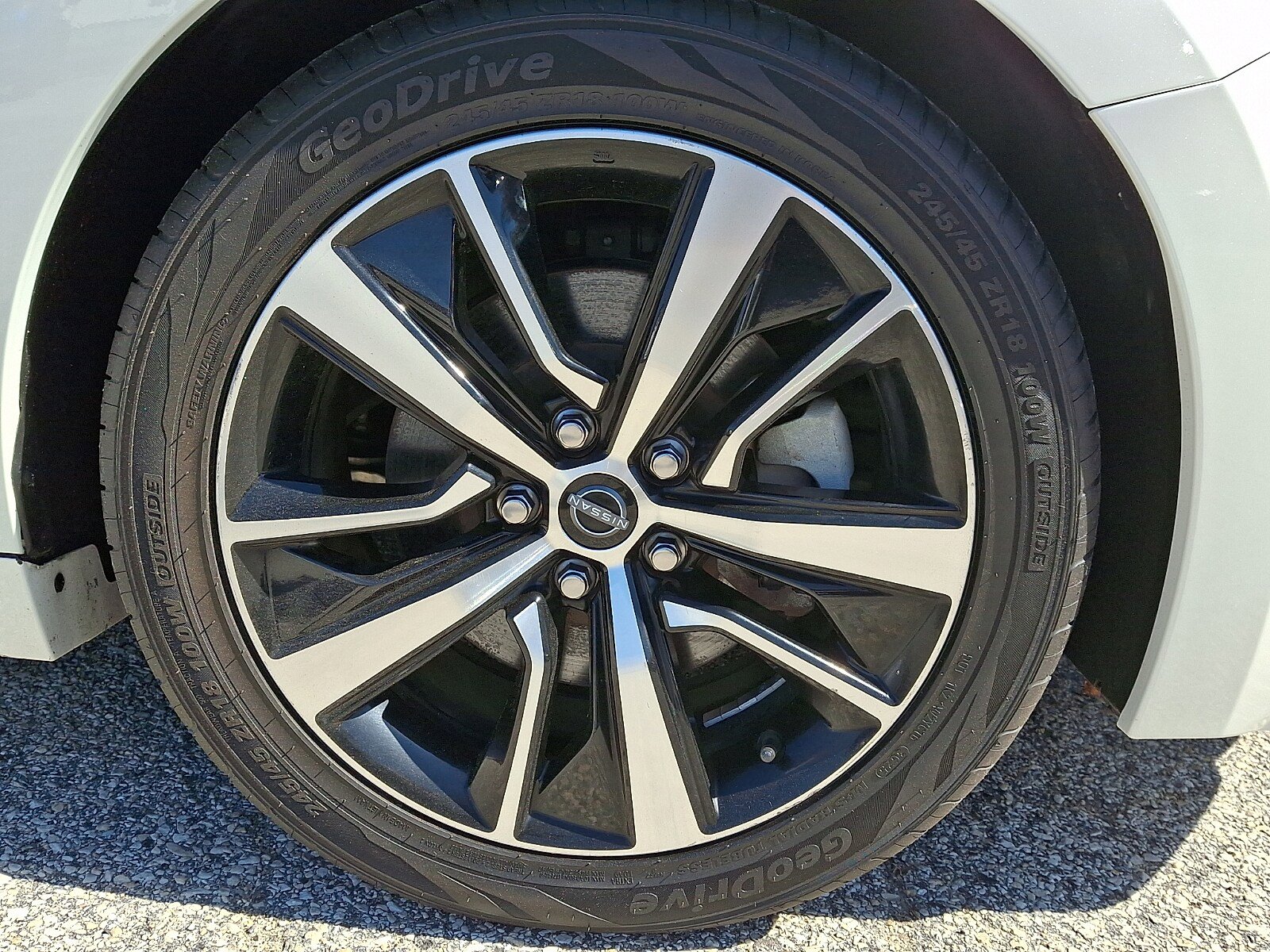 Used 2023 Nissan Maxima SV w/ Floor Mat Group image 8
