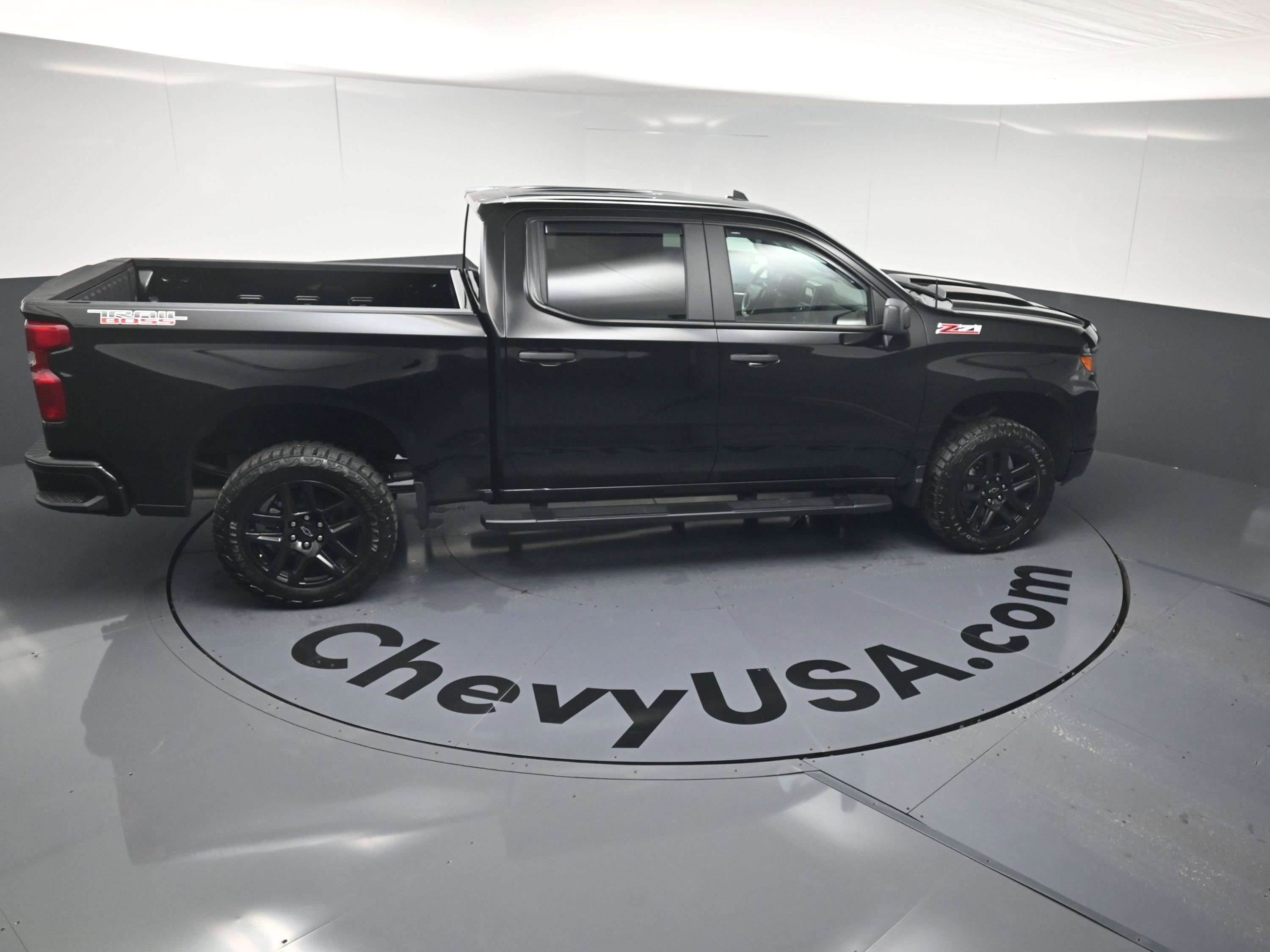 Used 2026 Chevrolet Silverado 1500 Custom Trail Boss AWD/4WD image 31