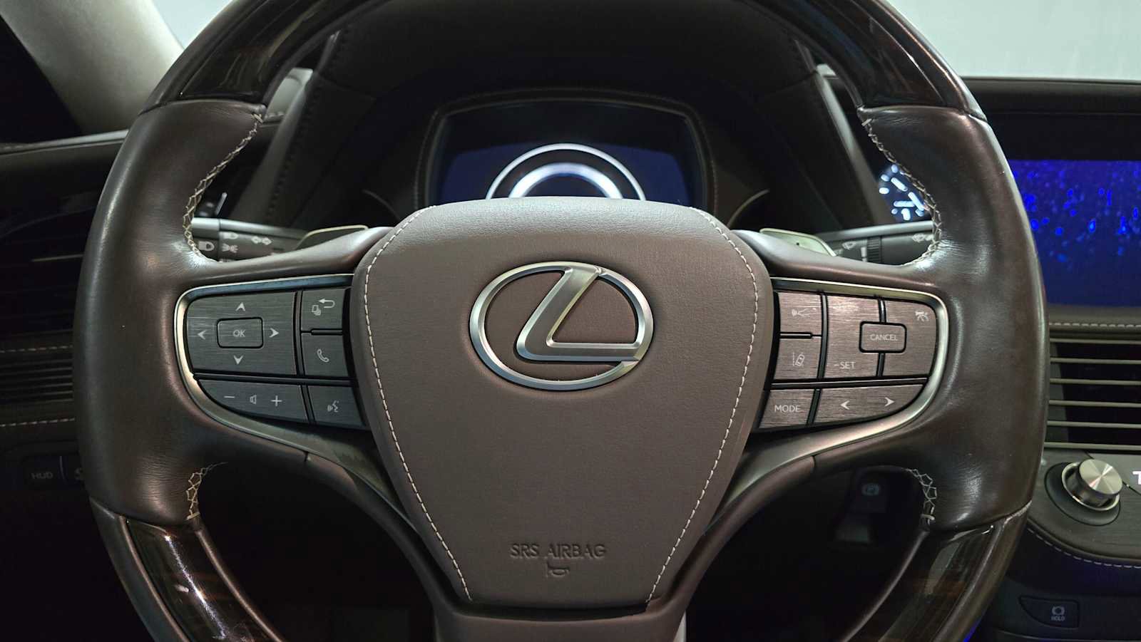 Used 2020 Lexus LS 500 AWD w/ Interior Upgrade Package image 27