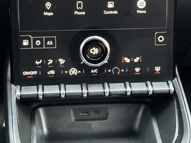 Used 2025 GMC Terrain Elevation AWD/4WD image 16