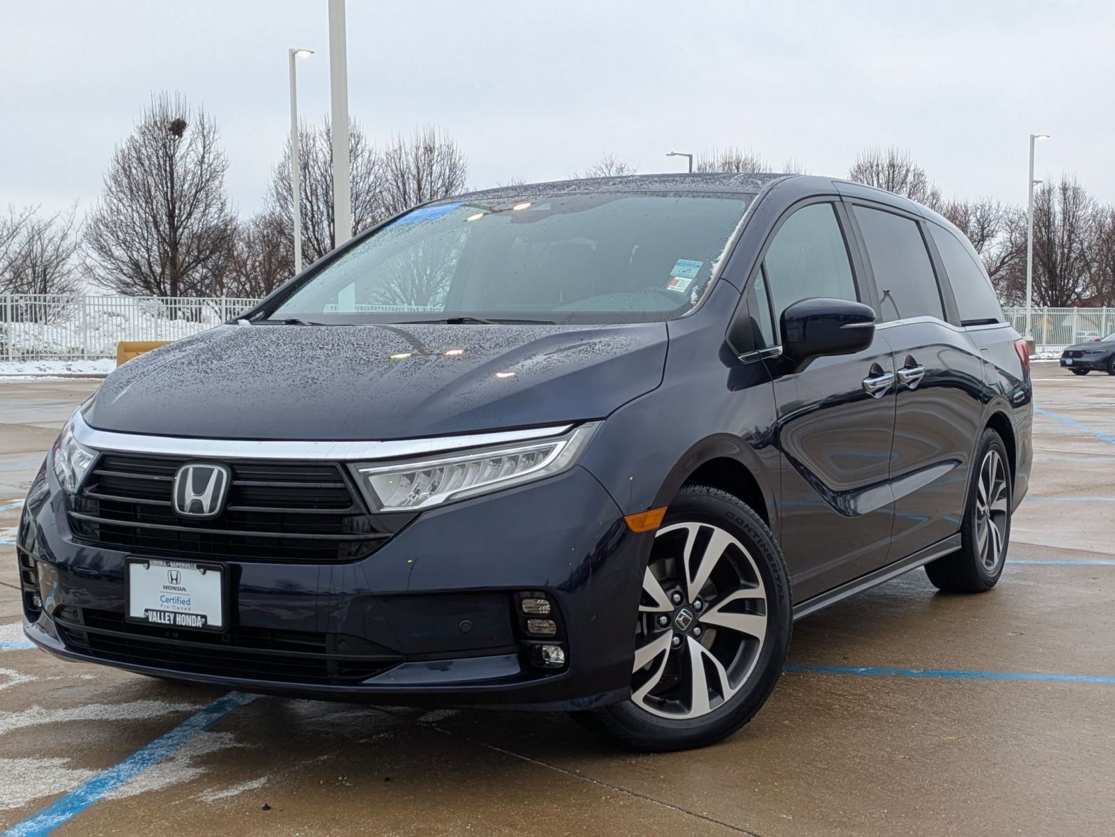 Certified 2024 Honda Odyssey Touring image 2