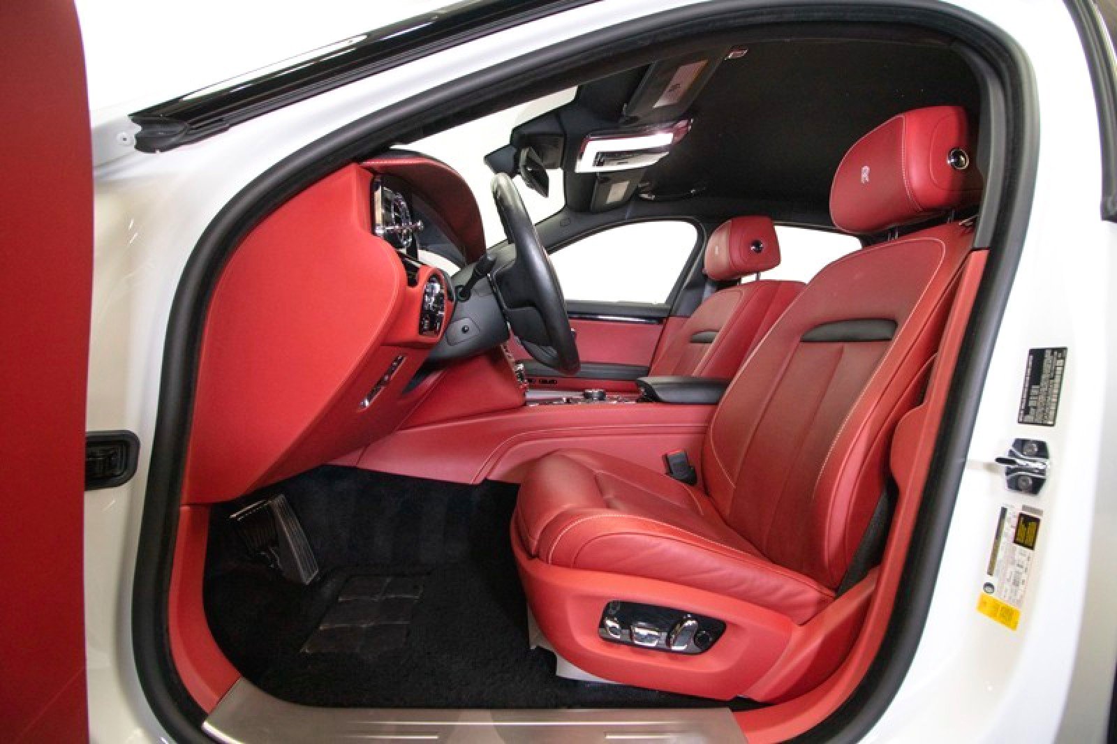 Used 2021 Rolls-Royce Ghost image 28