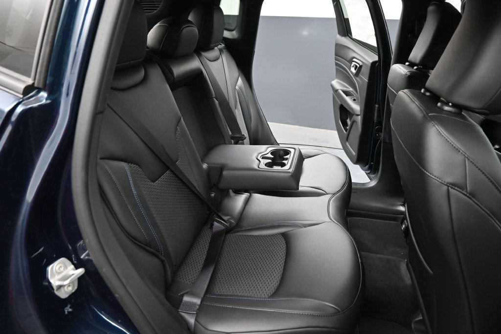 New 2026 Jeep Compass Latitude AWD/4WD image 23