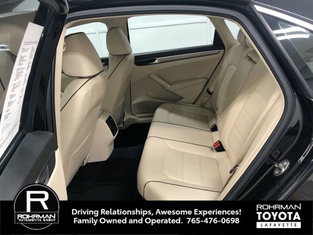 Used 2016 Volkswagen Passat 1.8T SE FWD image 28
