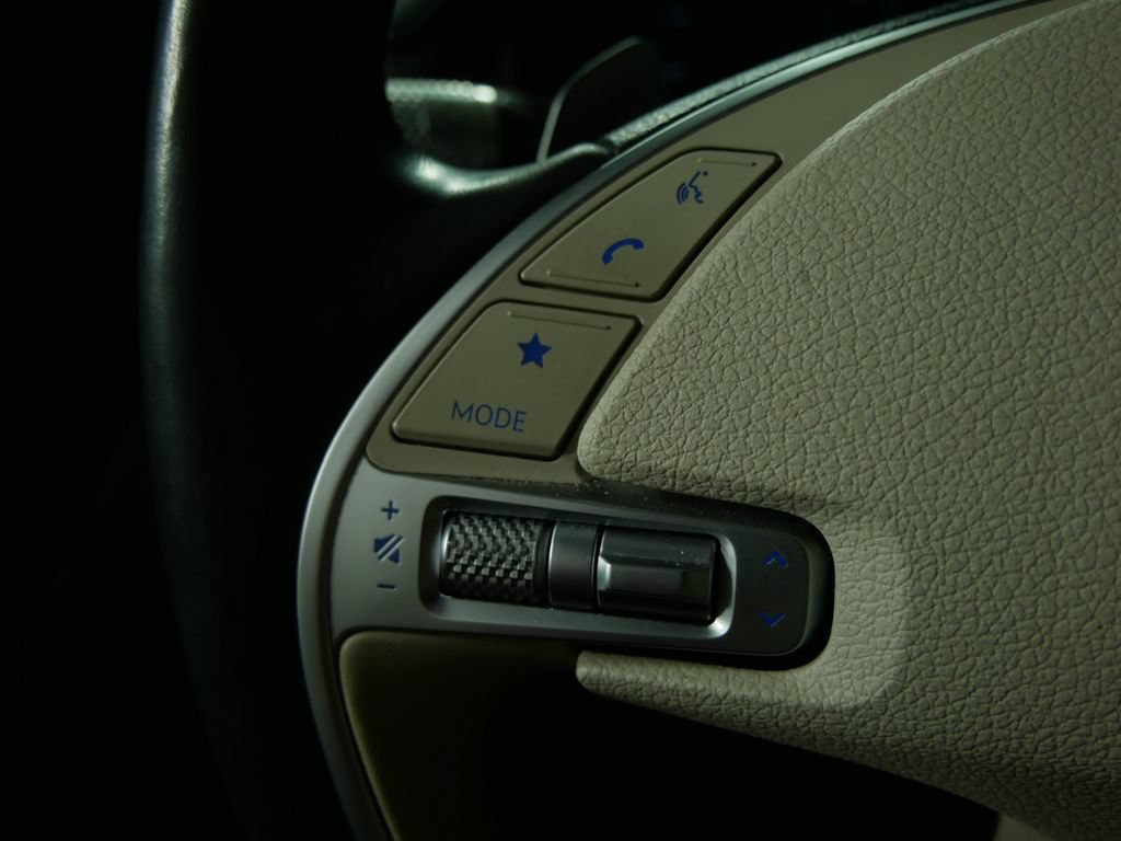 Used 2021 Genesis G80 2.5T AWD/4WD image 20