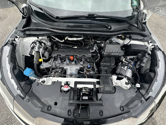 Used 2021 Honda HR-V Sport image 19