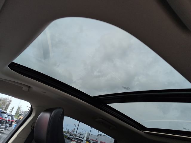 Used 2022 Lincoln Nautilus Reserve w/ Equipment Group 202A image 14