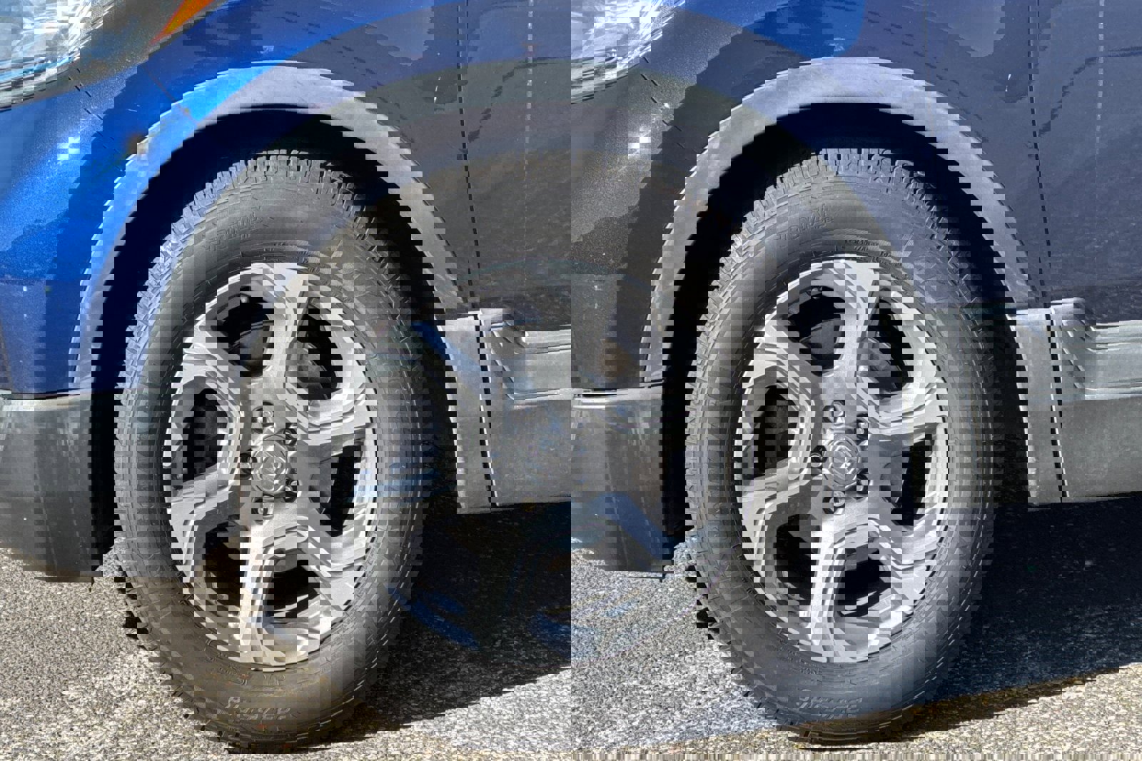 Used 2018 Honda CR-V EX image 27