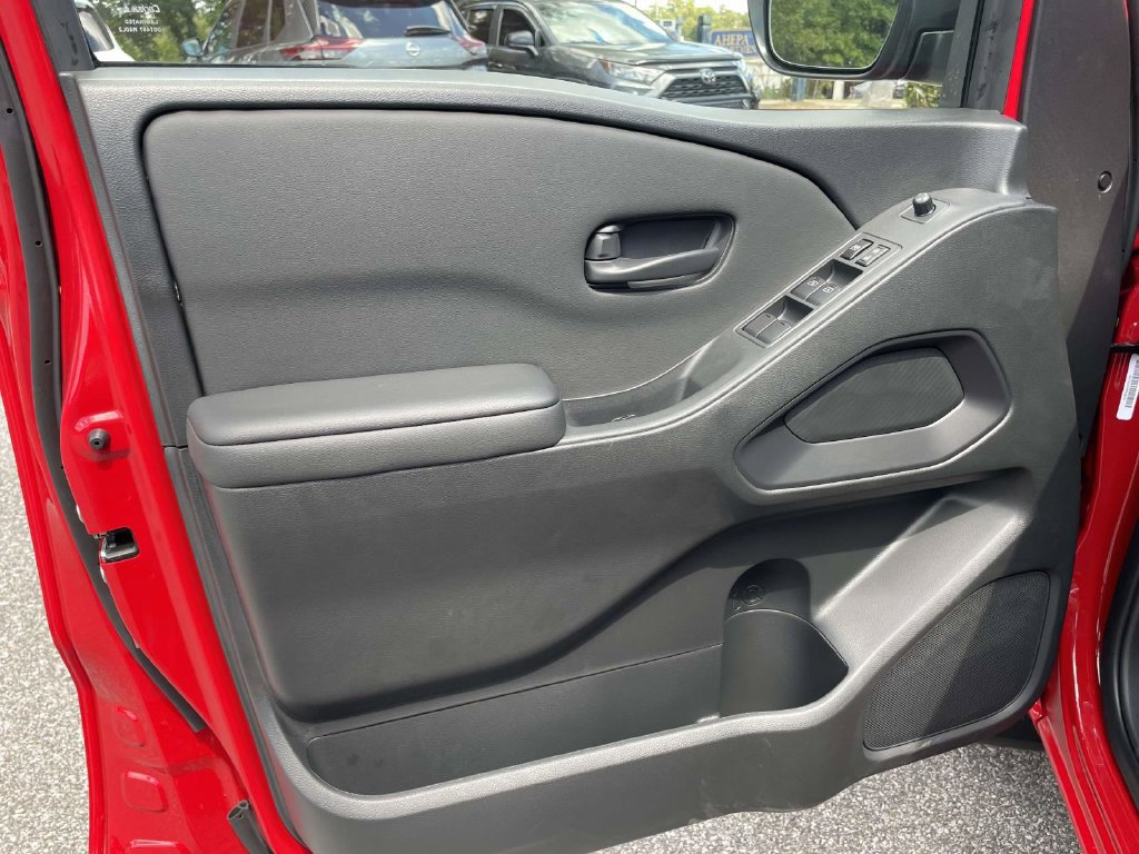 New 2027 Nissan Frontier SV w/ SV Convenience Package RWD image 13