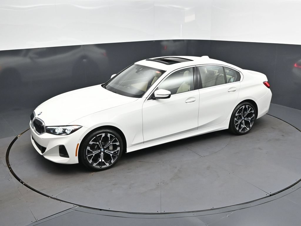 Used 2026 BMW 330i Sedan w/ Convenience Package RWD image 31