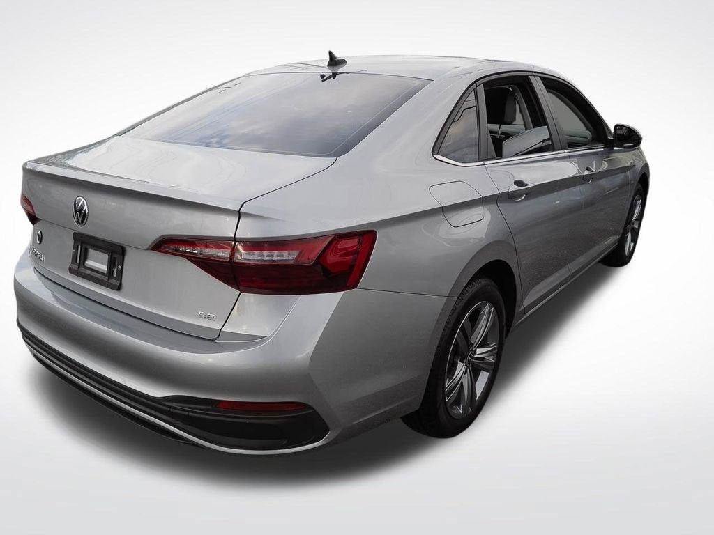 Used 2023 Volkswagen Jetta SE FWD image 6